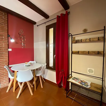 Гостевой дом Homemade Privato A Due Passi Dal Centro Биелла